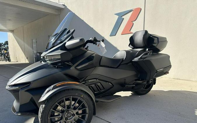 2026 Can-Am® Spyder RT Limited Dark