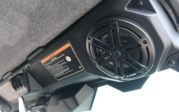 2026 CAN-AM DEFENDER MAX LIMITED CAB HD11