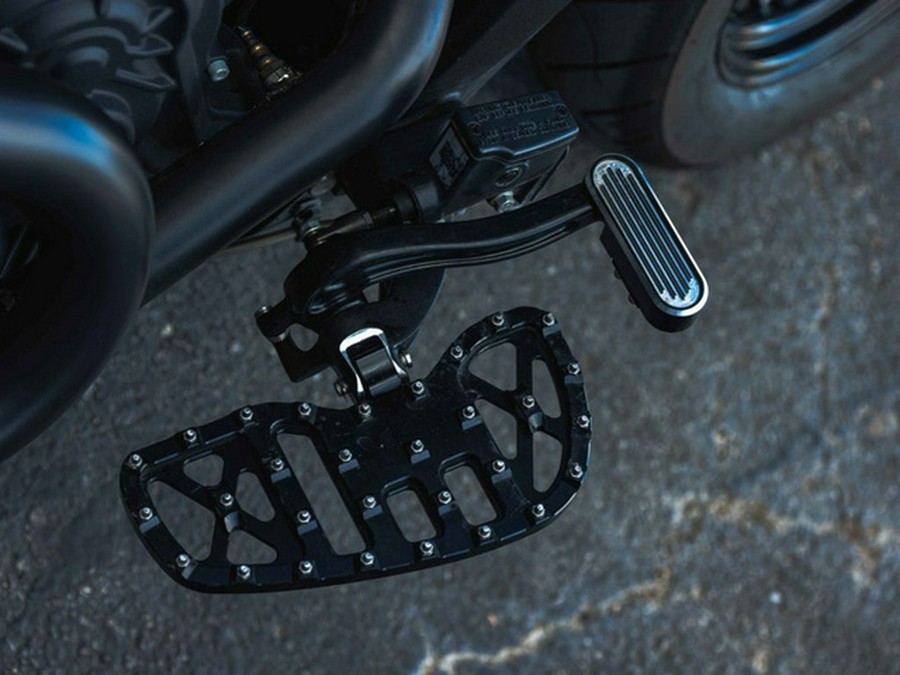 2021 Indian Scout Bobber Twenty ABS Thunder Black