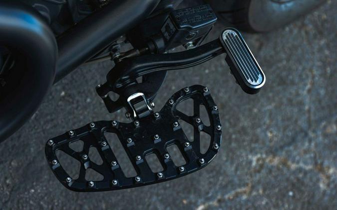 2021 Indian Scout Bobber Twenty ABS Thunder Black