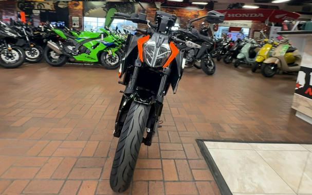 2026 KTM 250 DUKE