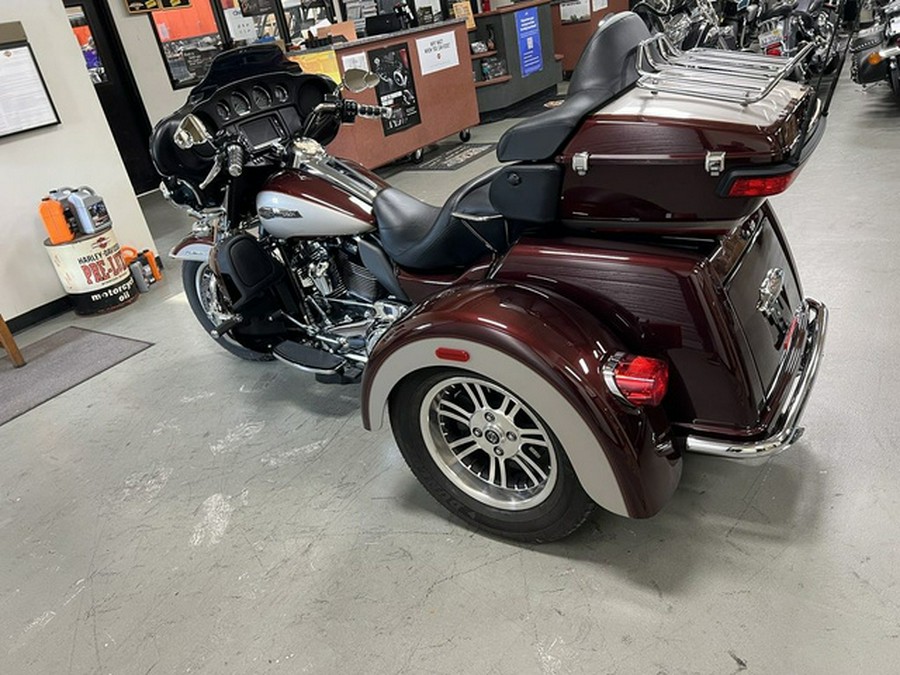 2018 Harley-Davidson Trike FLHTCUTG - Tri Glide Ultra