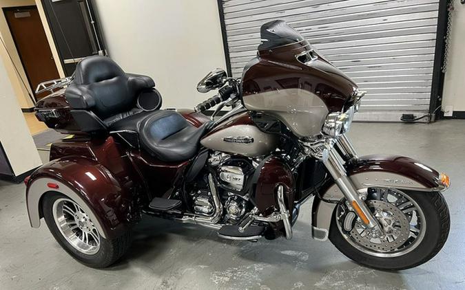 2018 Harley-Davidson Trike FLHTCUTG - Tri Glide Ultra