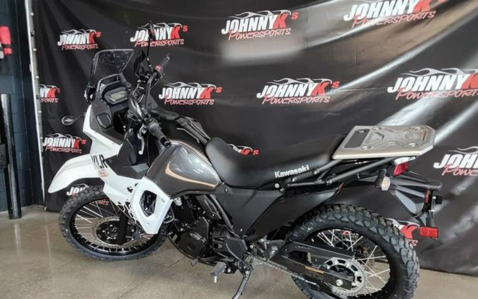 2025 Kawasaki KLR650 S Pearl Crystal White/Metallic Carbon Gra Metallic Matte Old School Green