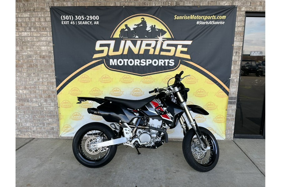 2022 Suzuki DR-Z400SM