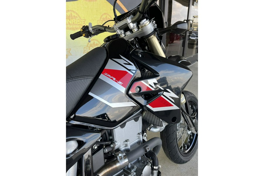 2022 Suzuki DR-Z400SM