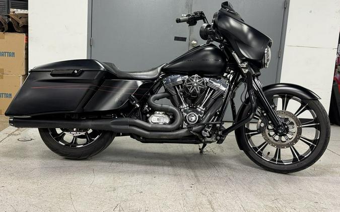 2016 Harley-Davidson® FLHXS - Street Glide® Special