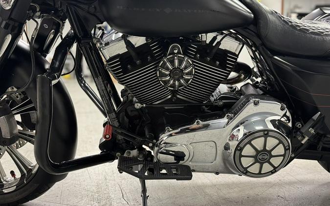 2016 Harley-Davidson® FLHXS - Street Glide® Special