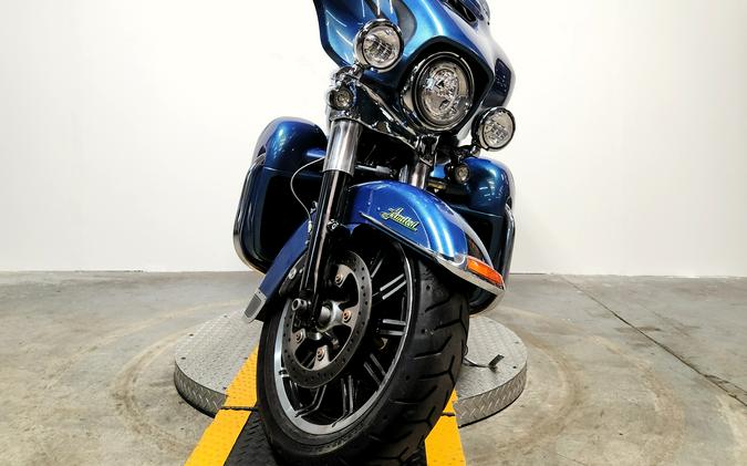 2014 Harley-Davidson® Ultra Limited - FP8787