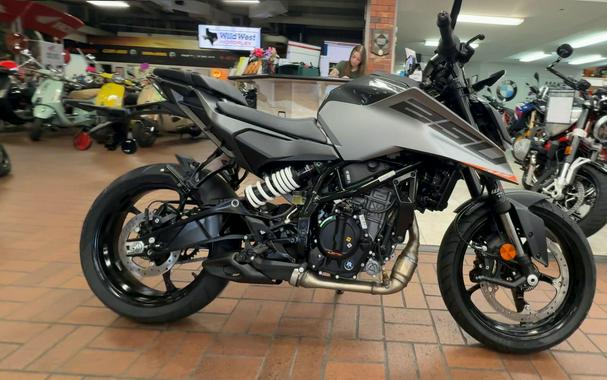 2026 KTM 250 DUKE