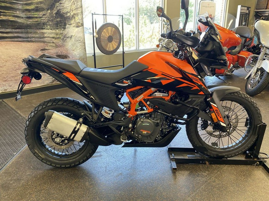 2024 KTM Adventure 390