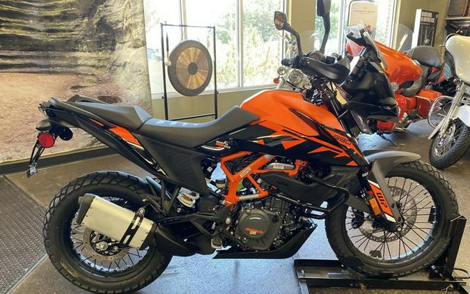 2024 KTM Adventure 390