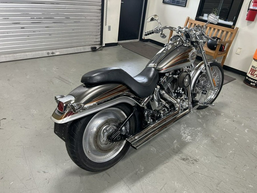 2004 Harley-Davidson Softail FXSTD - Deuce