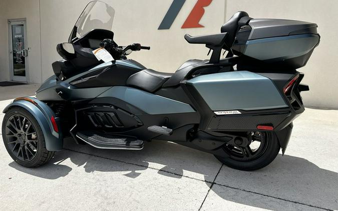 2026 Can-Am Spyder RT Limited Dark