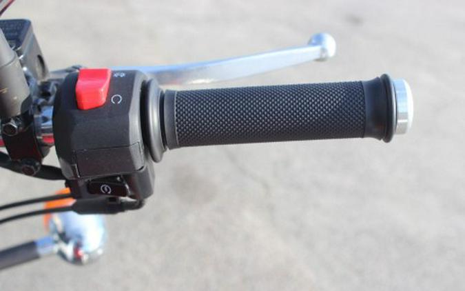 2022 Royal Enfield INT650