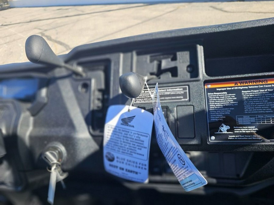 2025 Honda Pioneer 1000-6 Deluxe Crew