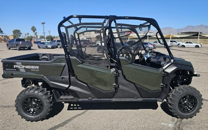2025 Honda Pioneer 1000-6 Deluxe Crew