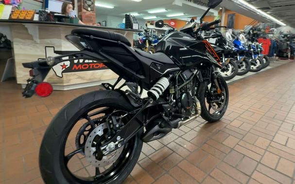 2026 KTM 250 DUKE
