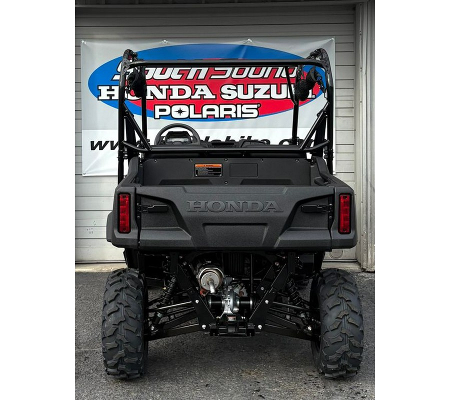 2026 Honda® SXS700M2DT