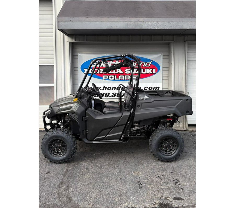 2026 Honda® SXS700M2DT