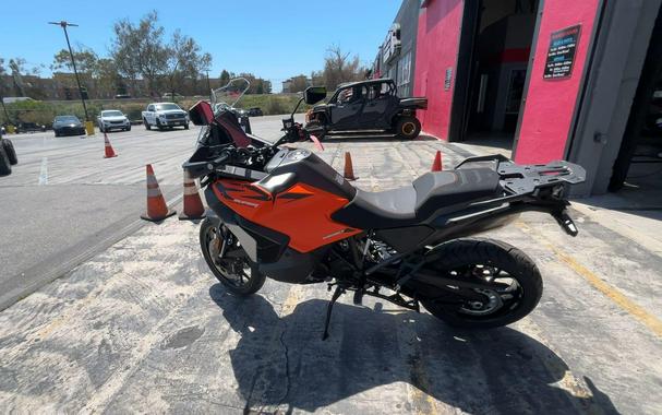 2027 KTM 1390 SUPER ADVENTURE S EVO
