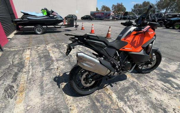 2027 KTM 1390 SUPER ADVENTURE S EVO