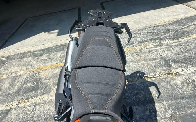 2027 KTM 1390 SUPER ADVENTURE S EVO