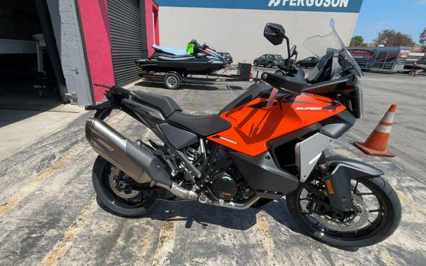 2027 KTM 1390 SUPER ADVENTURE S EVO