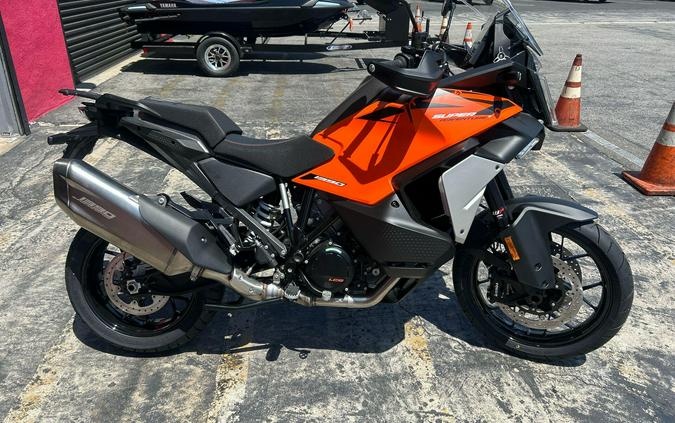 2027 KTM 1390 SUPER ADVENTURE S EVO