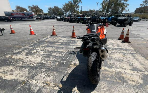 2027 KTM 1390 SUPER ADVENTURE S EVO