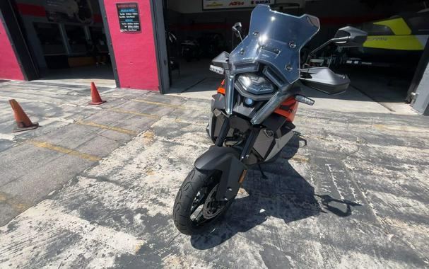 2027 KTM 1390 SUPER ADVENTURE S EVO