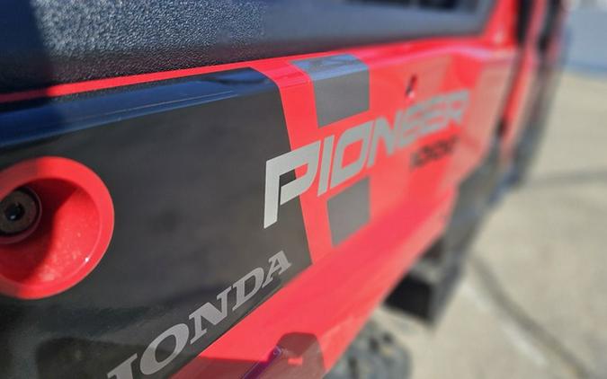 2025 Honda Pioneer 1000-6 Deluxe Crew