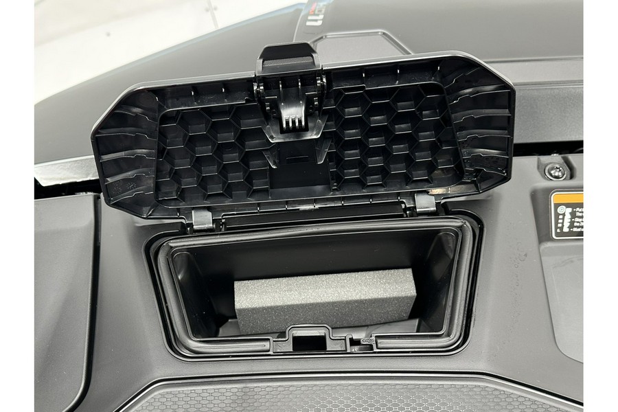 2026 Can-Am Defender XT HD11