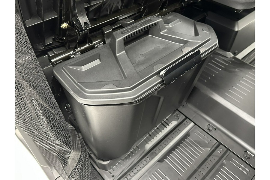 2026 Can-Am Defender XT HD11