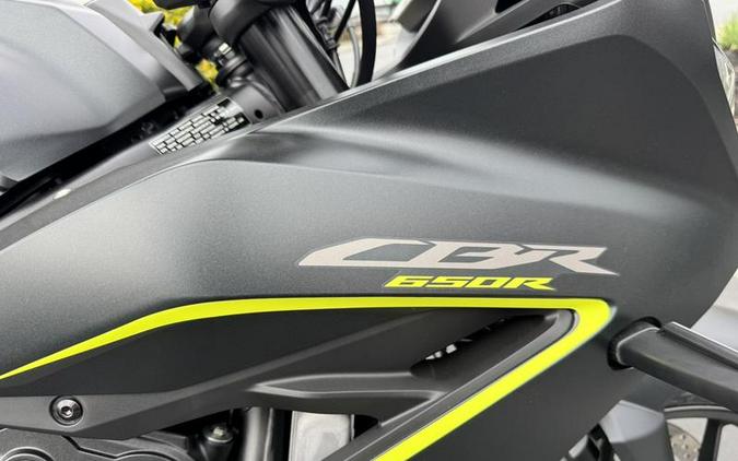 2026 Honda® CBR650R E-Clutch