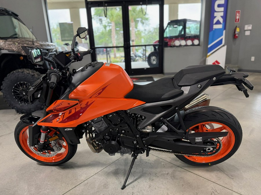 2024 KTM Duke