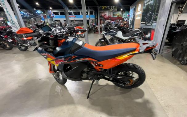 2027 KTM 890 ADVENTURE R RALLY