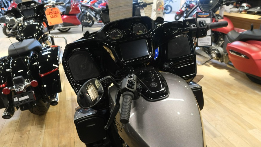 2026 INDIAN MOTORCYCLE PURSUIT DARK HORSE WITH 112 AND AUDIO PACKAGE