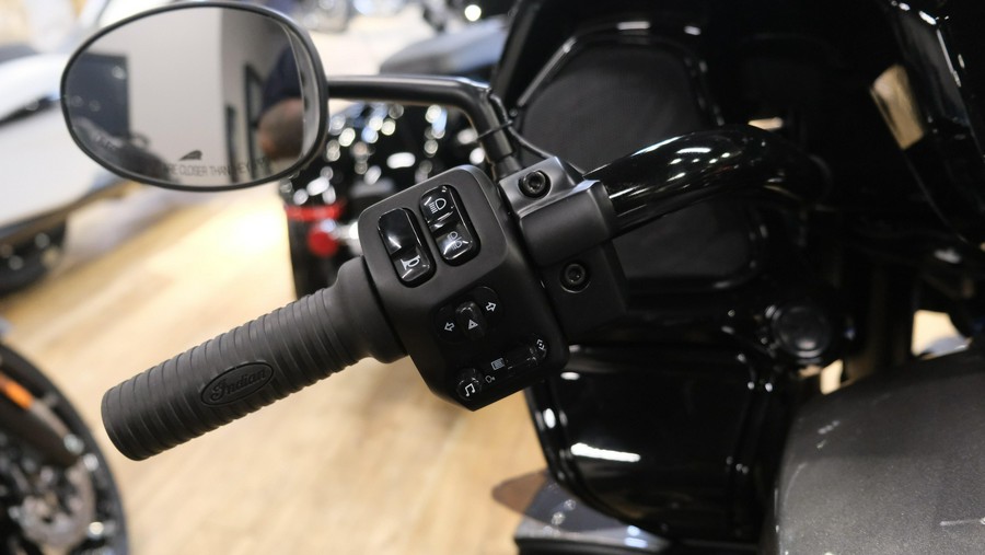 2026 INDIAN MOTORCYCLE PURSUIT DARK HORSE WITH 112 AND AUDIO PACKAGE