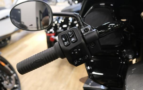 2026 INDIAN MOTORCYCLE PURSUIT DARK HORSE WITH 112 AND AUDIO PACKAGE