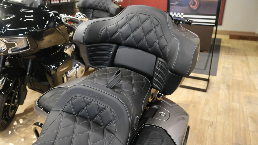 2026 INDIAN MOTORCYCLE PURSUIT DARK HORSE WITH 112 AND AUDIO PACKAGE