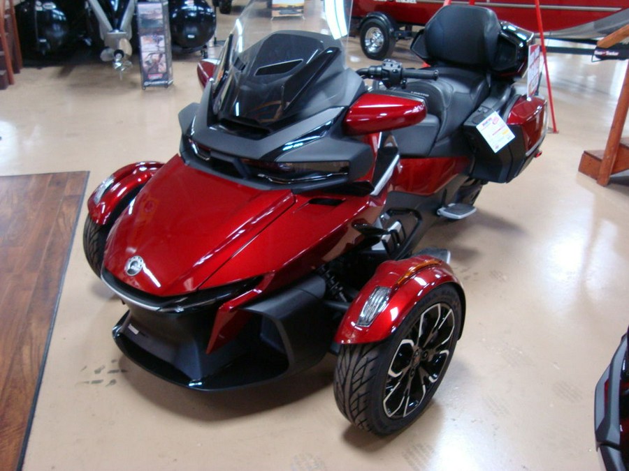 2023 Can-Am® Spyder RT Limited Platine Wheels