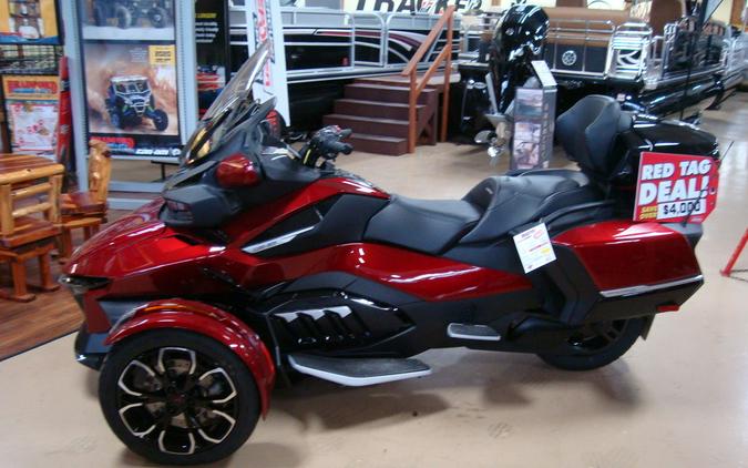 2023 Can-Am Spyder RT Review [Celebrating 2023 IFRD]