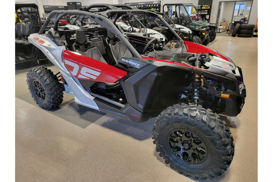 2024 Can-Am MAVERICK X3 DS TURBO RR