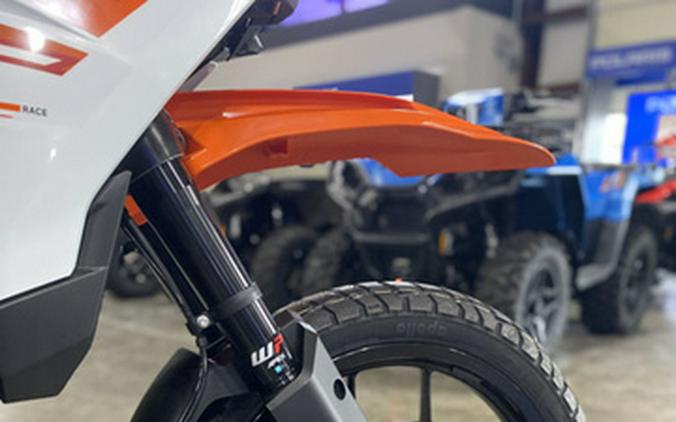 2025 KTM Adventure 390 X