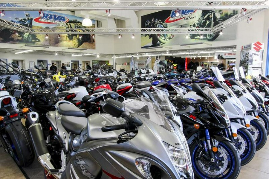 2025 Indian Motorcycle® Scout® Classic Limited Black Metallic