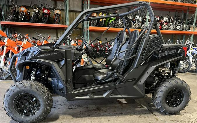 2025 Can-Am Maverick Trail DPS 700