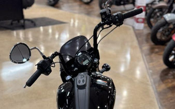 2025 Indian Motorcycle® Sport Scout® Sixty Black Metallic