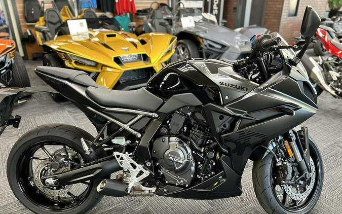 2025 Suzuki GSX-8R