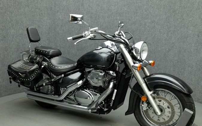 Suzuki Intruder 800, Cycle World